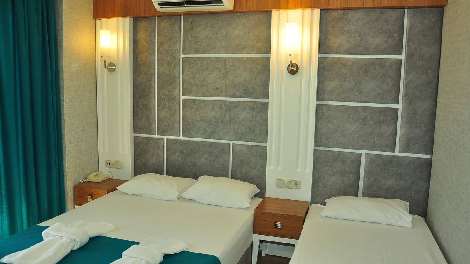 rooms-standard-pool-view