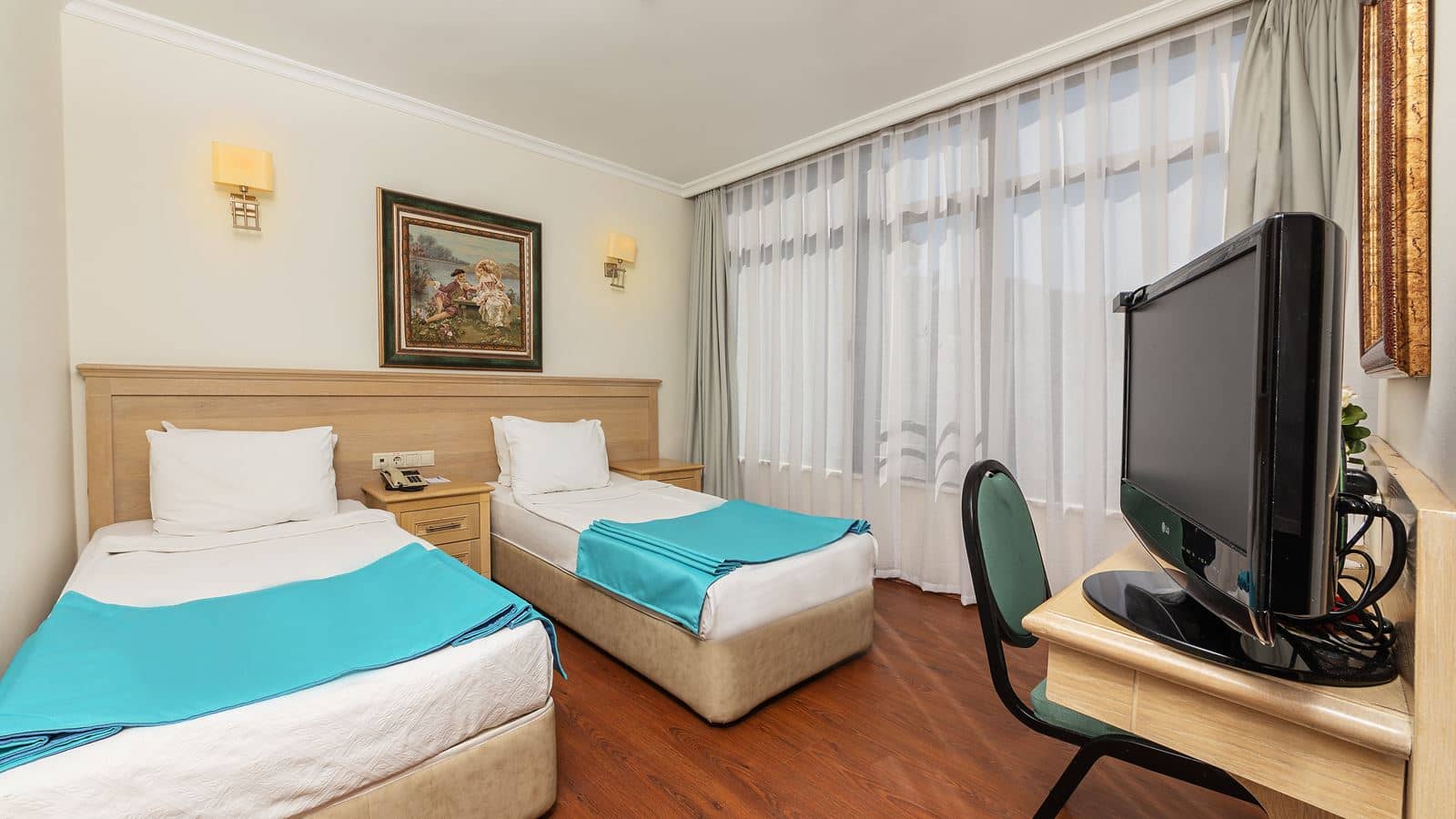 rooms-economy-room