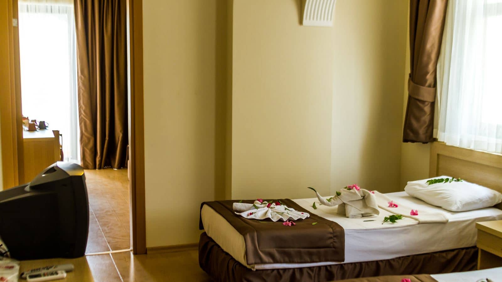 rooms-family-room