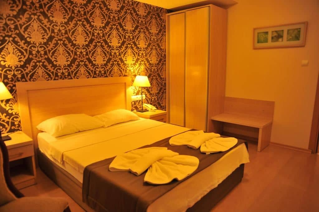 rooms-standard-room