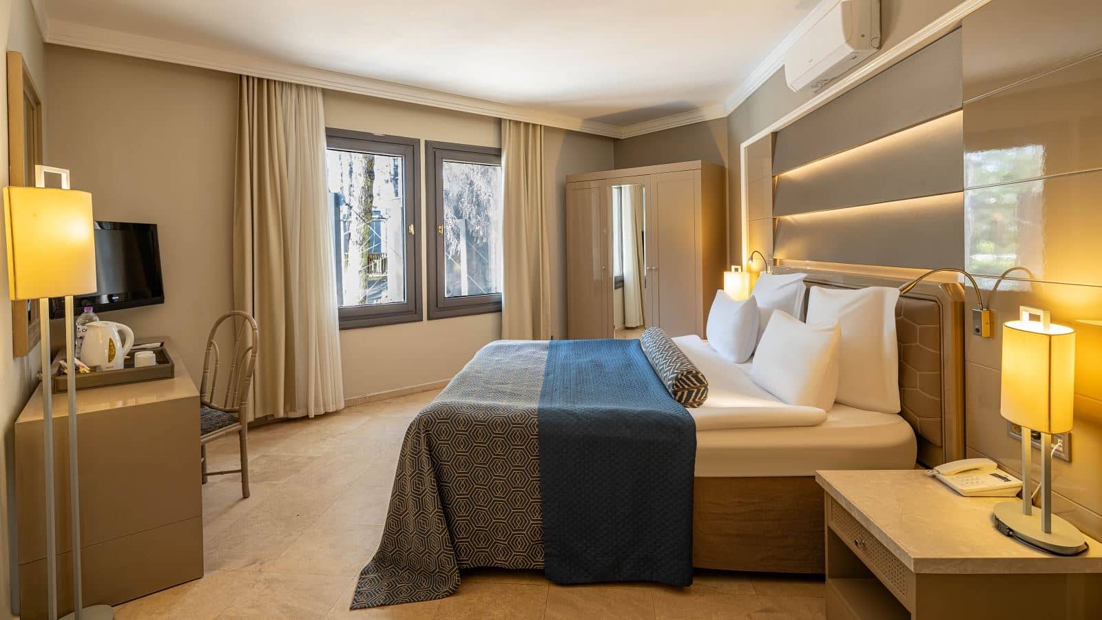 rooms-garden-family-room
