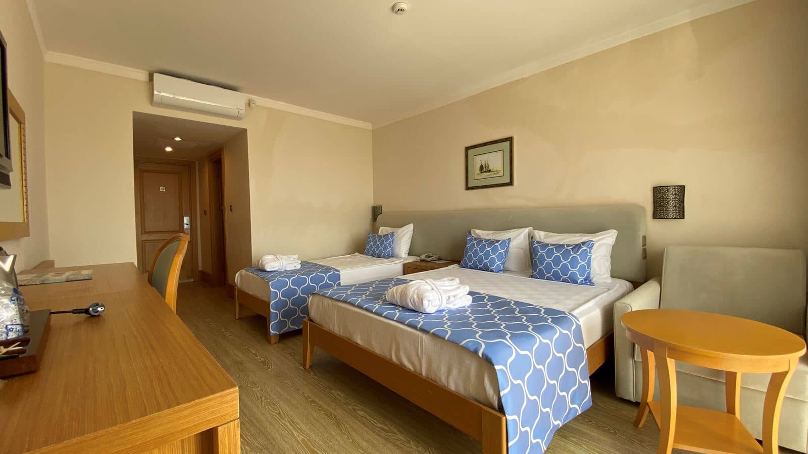 rooms-standard-room