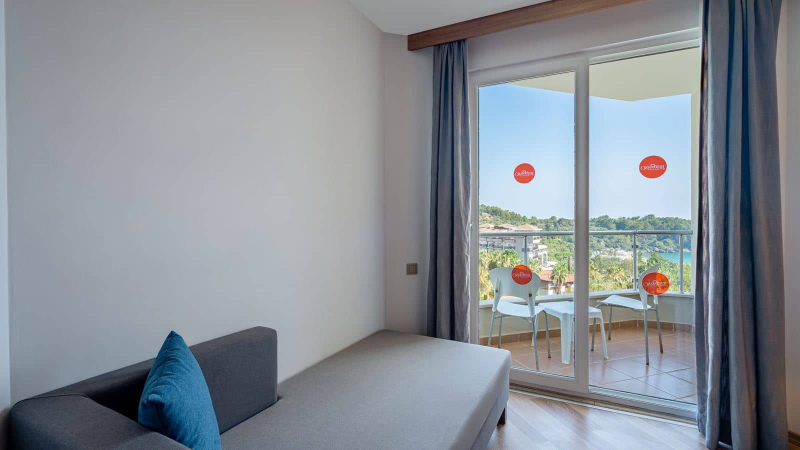 rooms-jasmin-standard-room