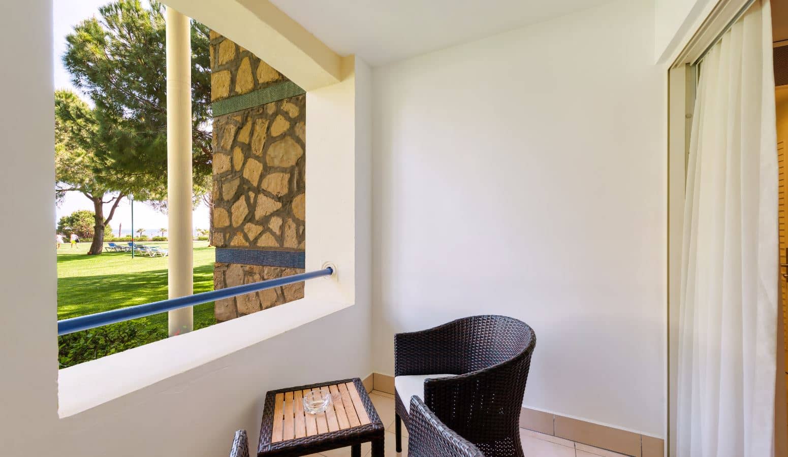 rooms-double-room-classic-dbl1