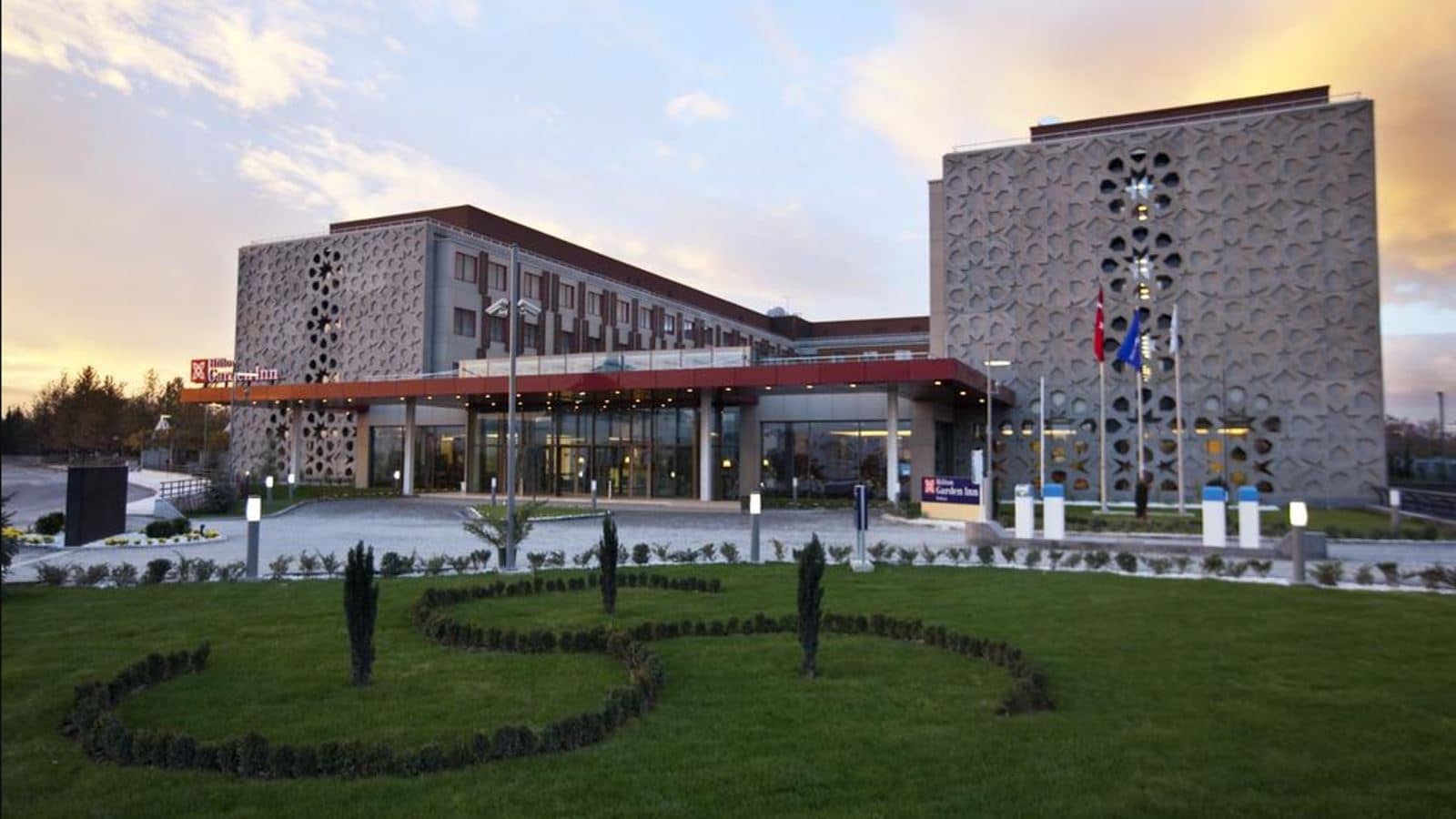 general-main-building