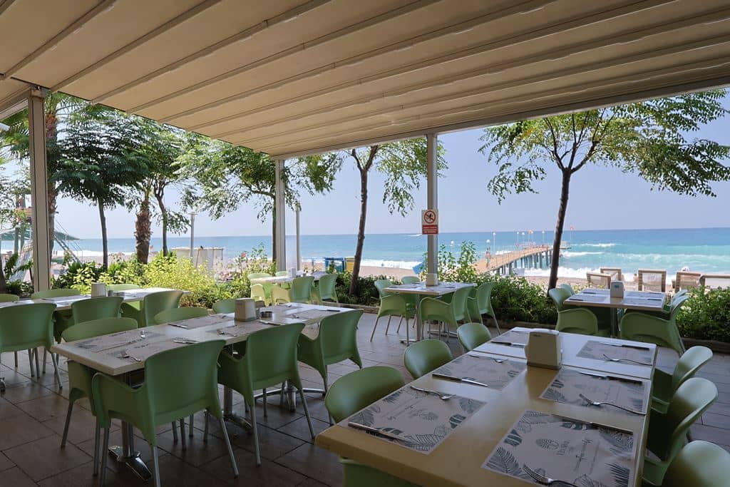 bars-beach-bar