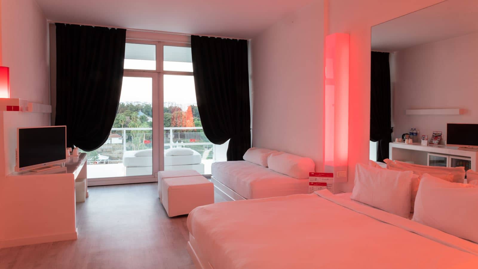 rooms-economy-room