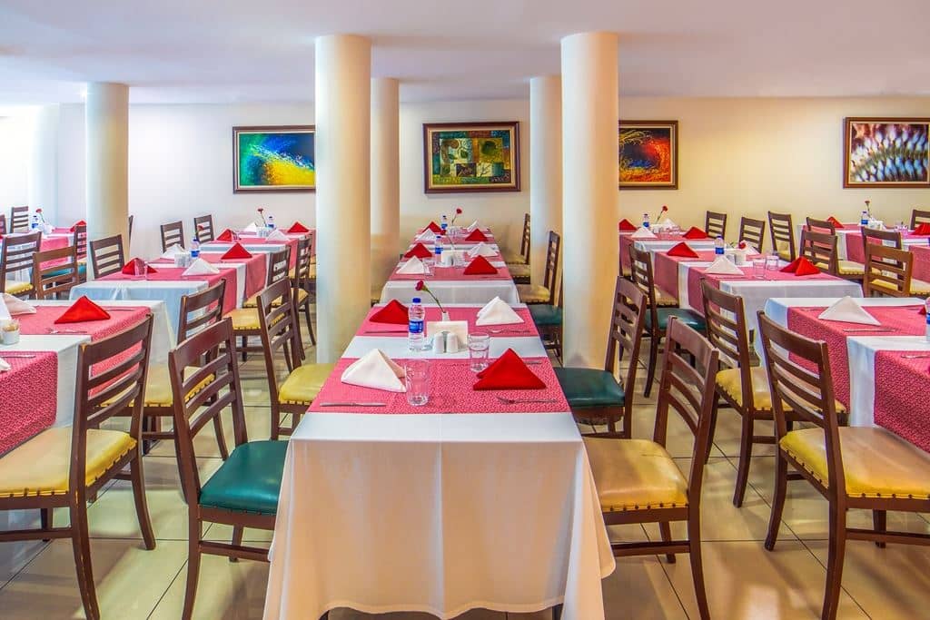 restaurants-restaurant