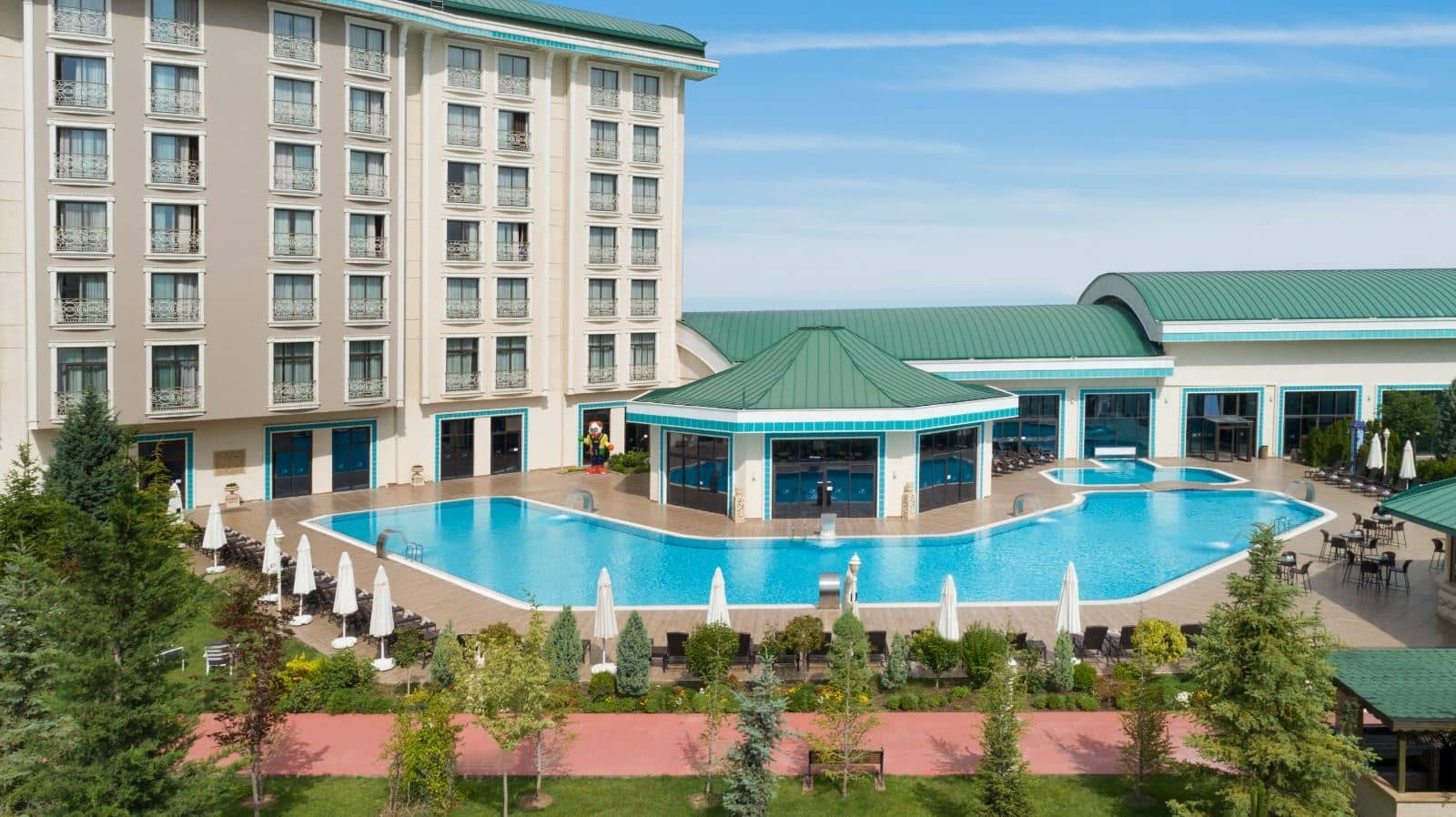 pools-outdoor-pool