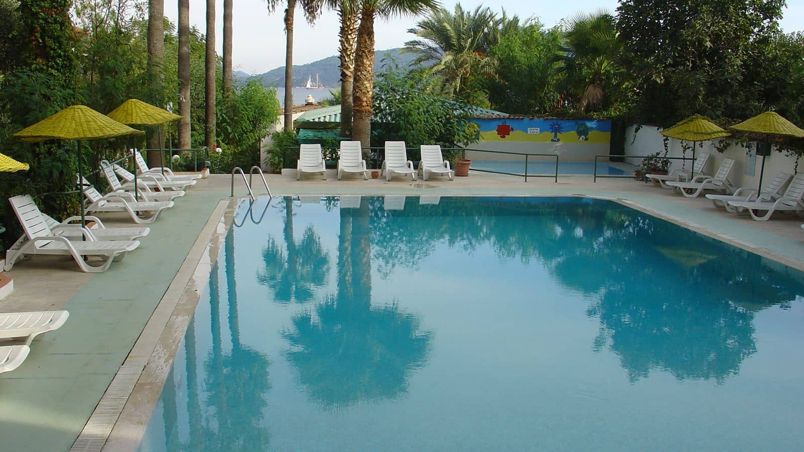 pools-outdoor-pool