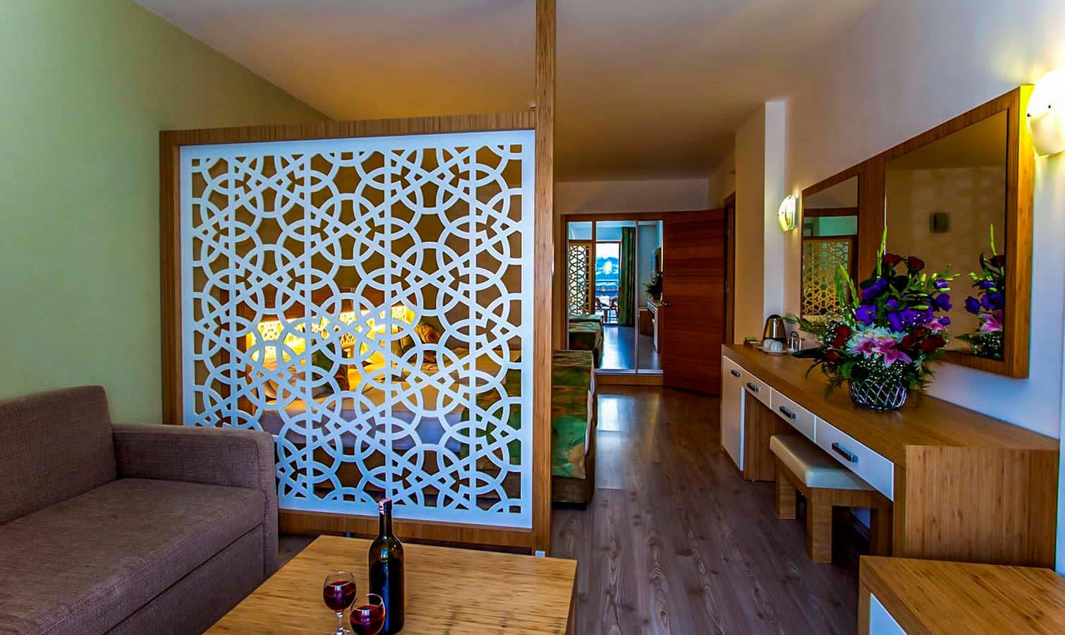 rooms-family-room-a