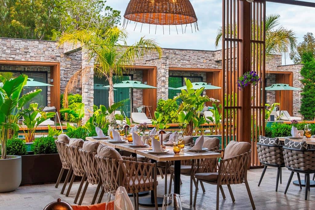 restaurants-lagoon-restaurant