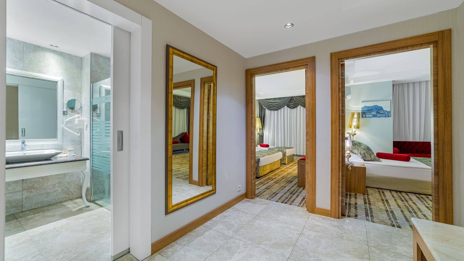 rooms-theodora-building-family-room-2-bedrooms