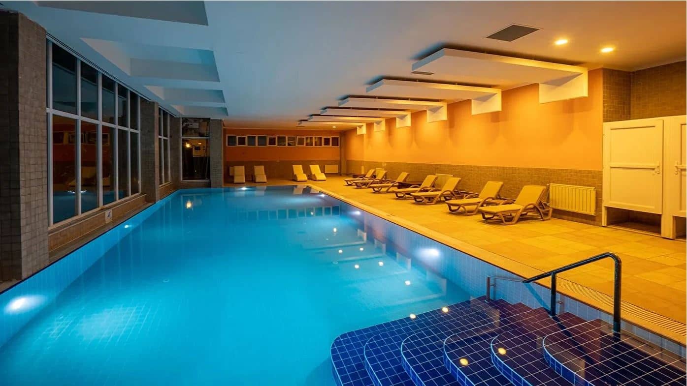 pools-indoor-pool