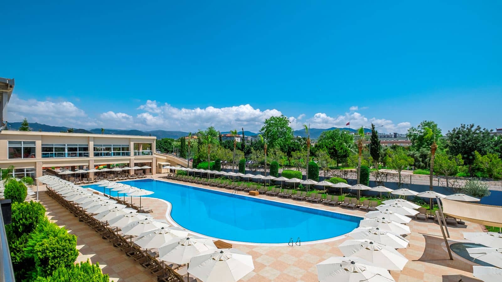 pools-outdoor-pool