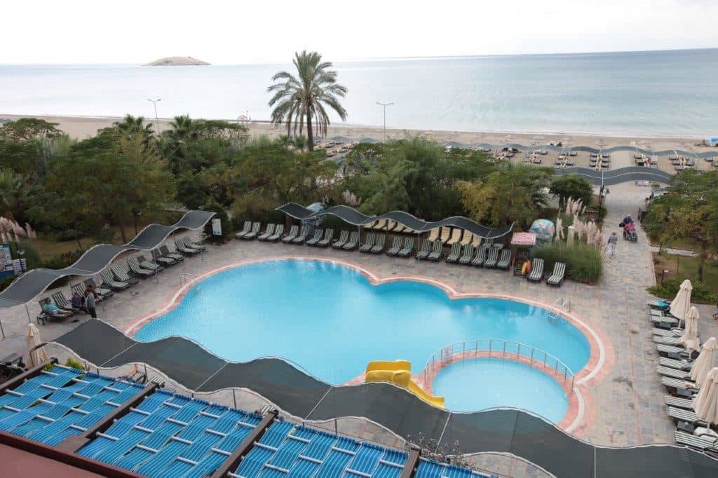 pools-outdoor-pool