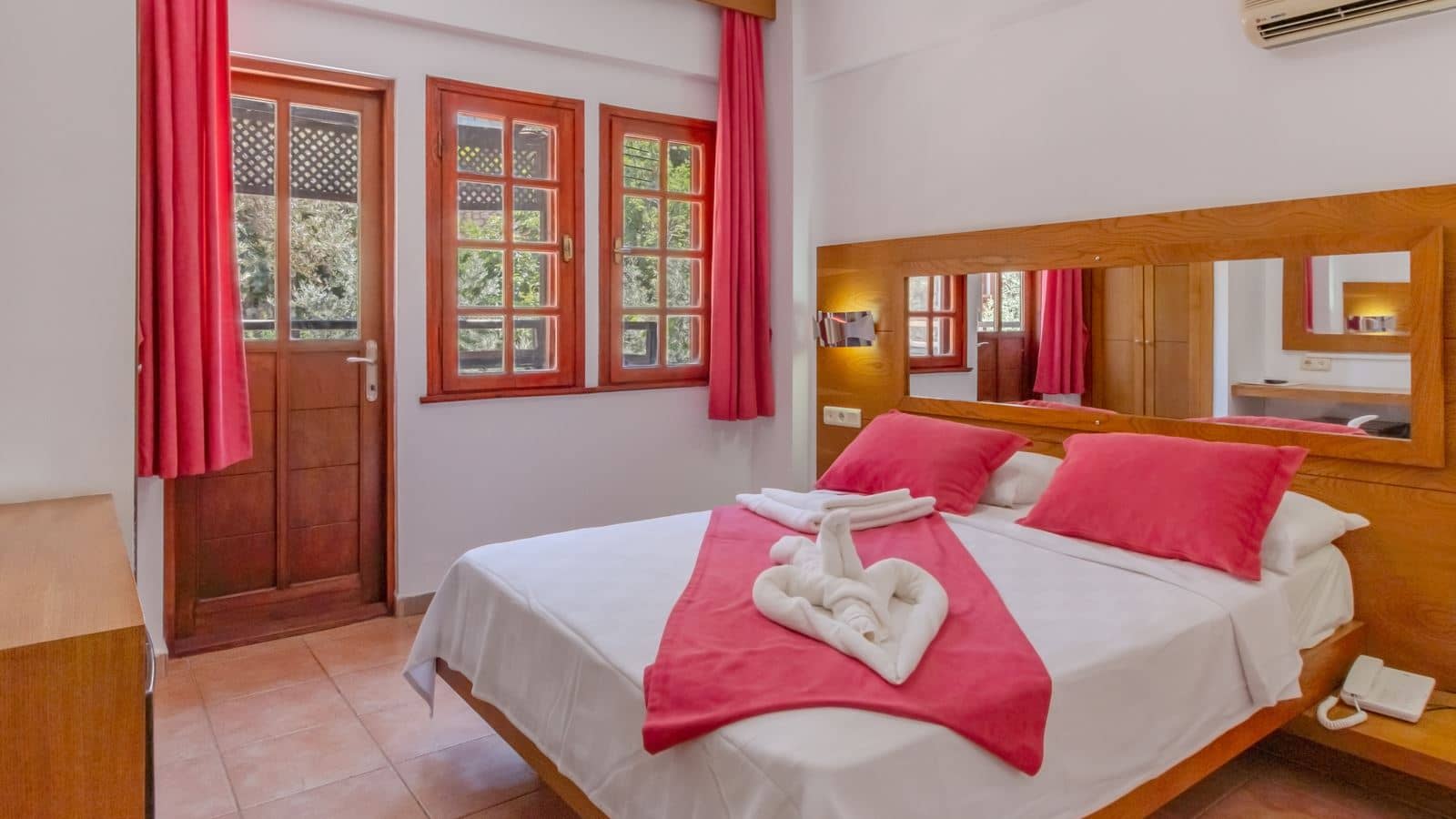 rooms-standard-room