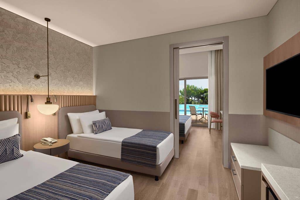 rooms-family-sea-view-swim-up