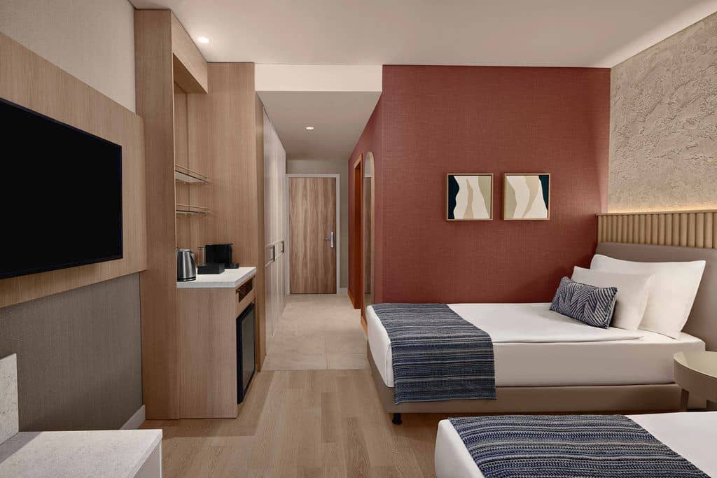 rooms-family-sea-view-swim-up