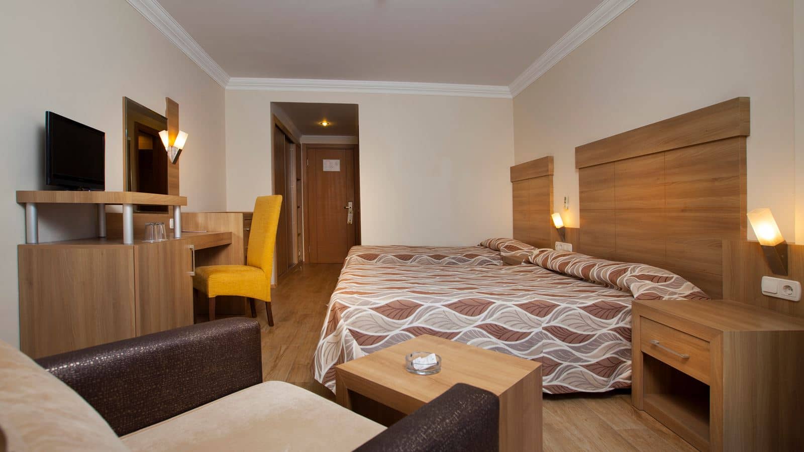 rooms-standard-room