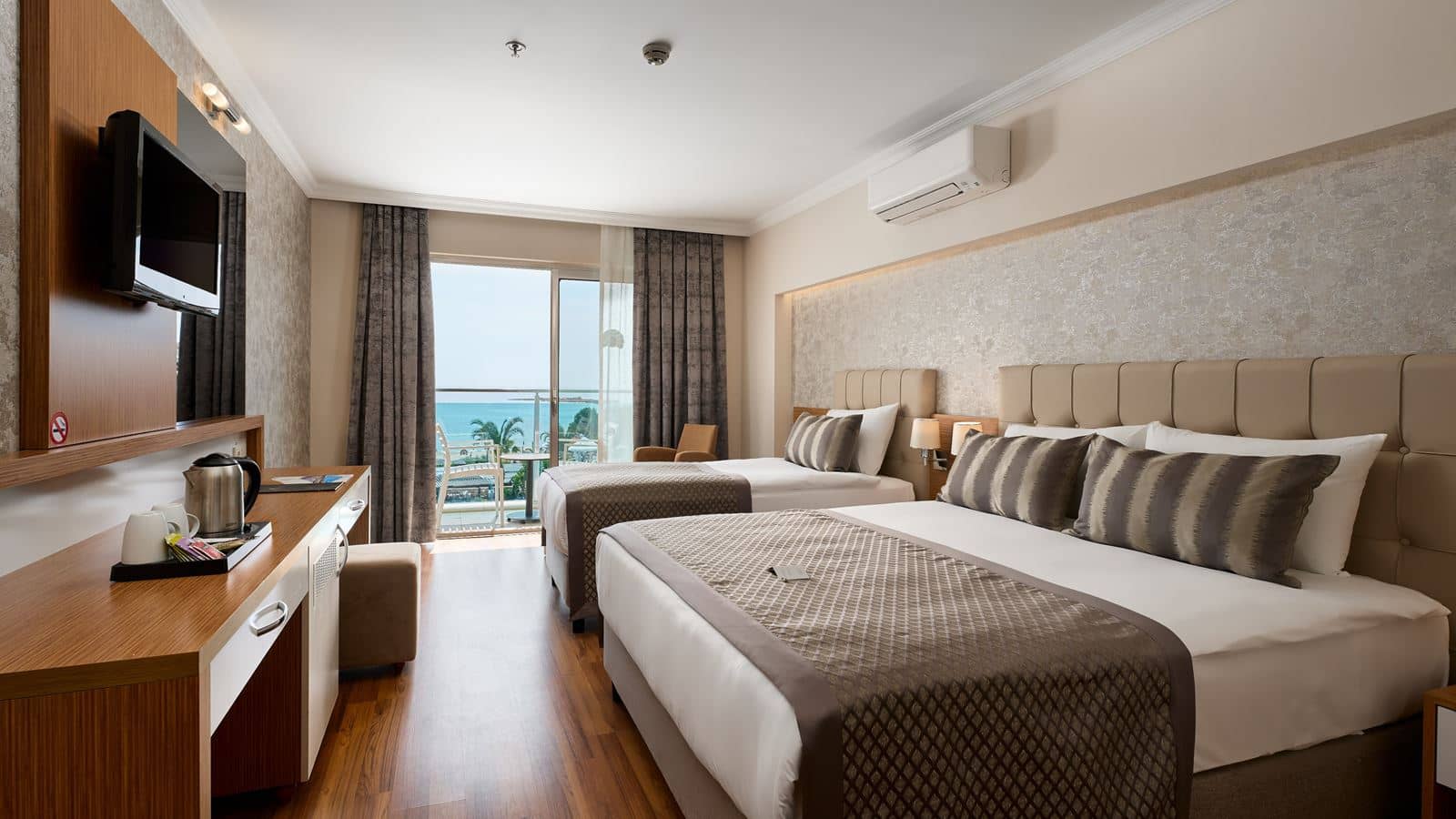 rooms-standard-room-land-view