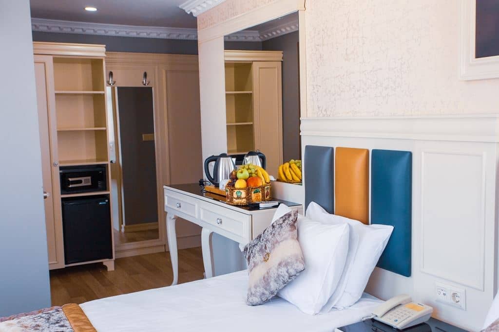 rooms-standard-room