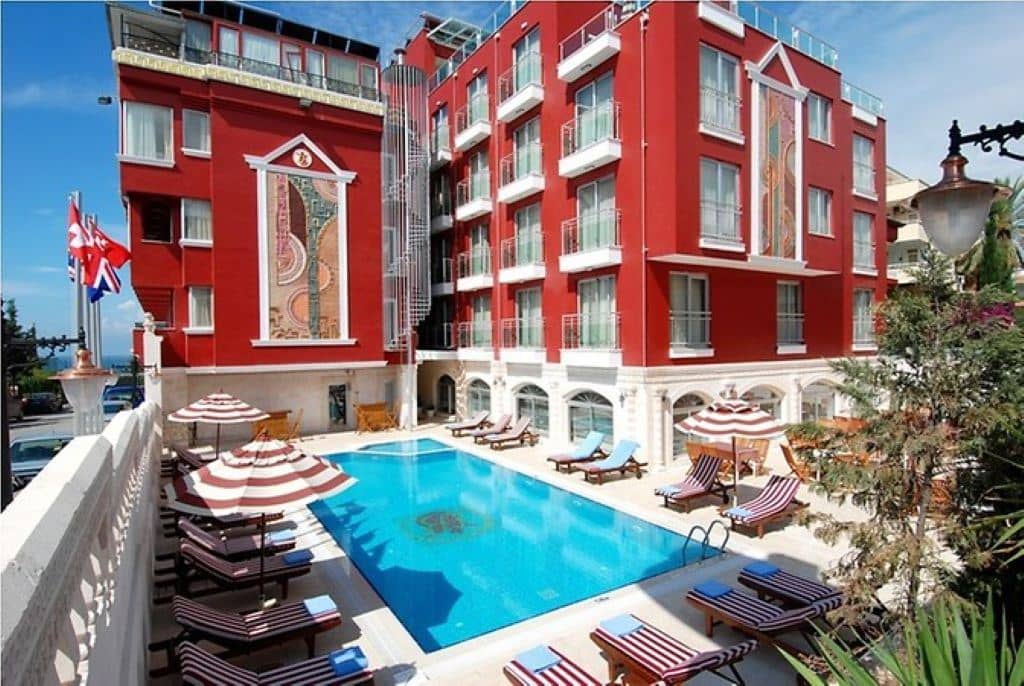 pools-outdoor-pool
