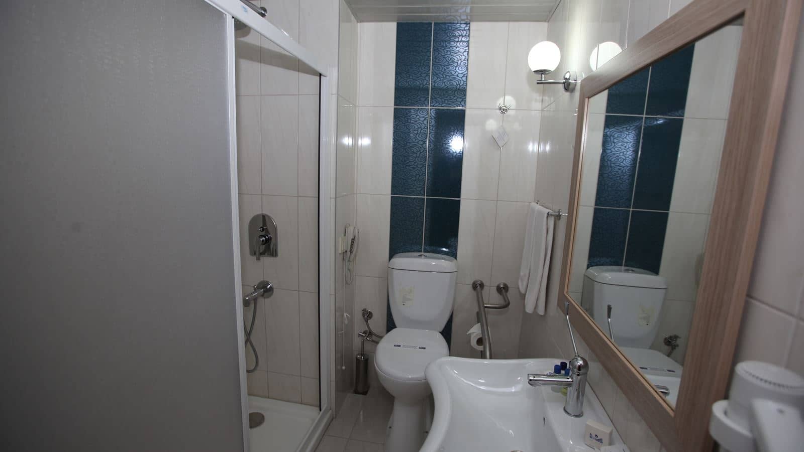 rooms-standard-room