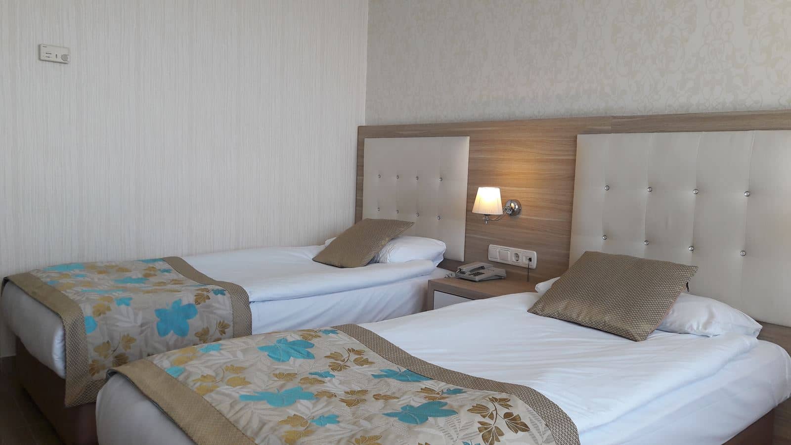 rooms-standard-room
