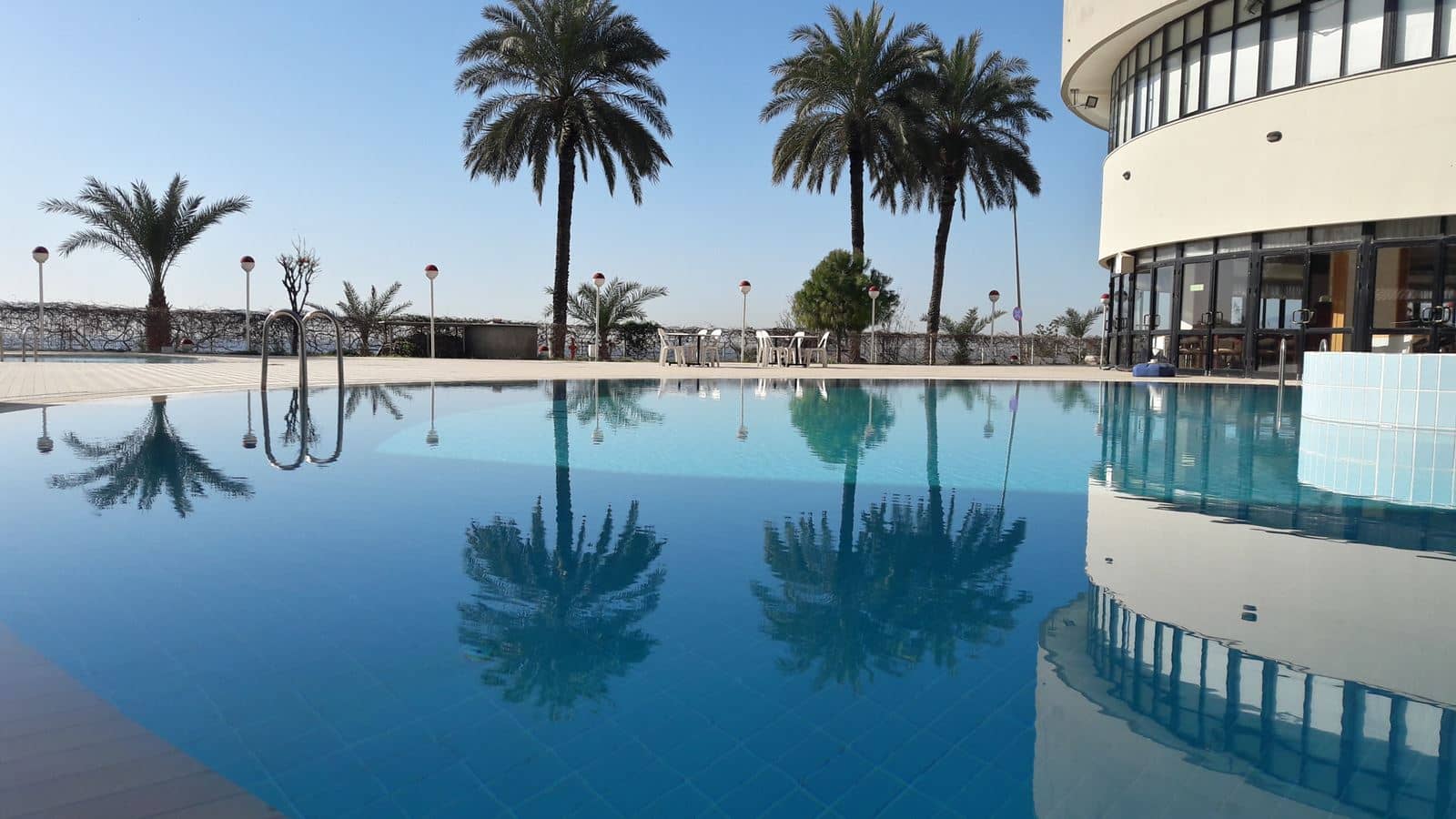 pools-outdoor-pool
