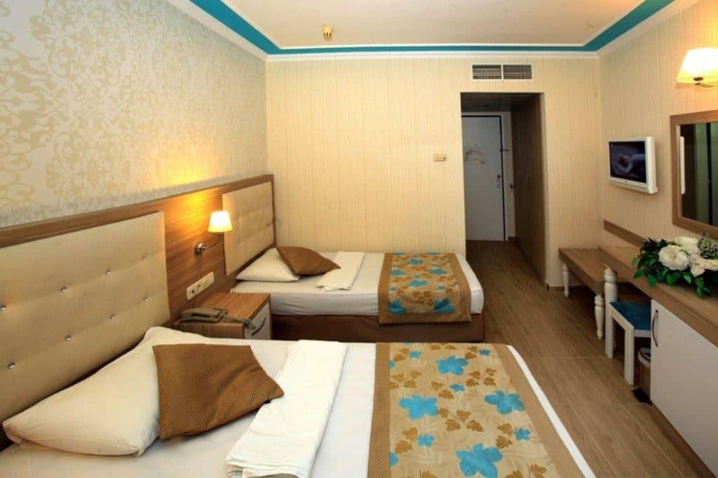 rooms-standard-room