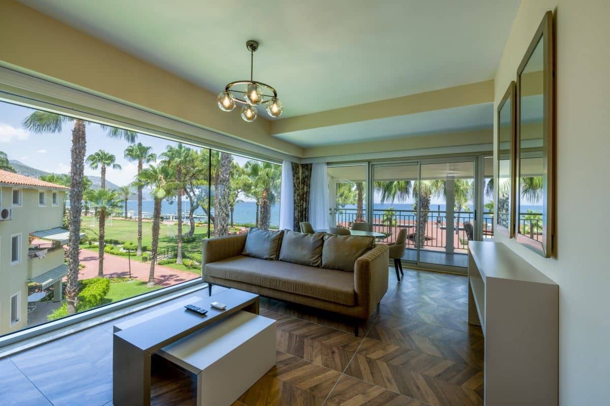 rooms-flora-suite