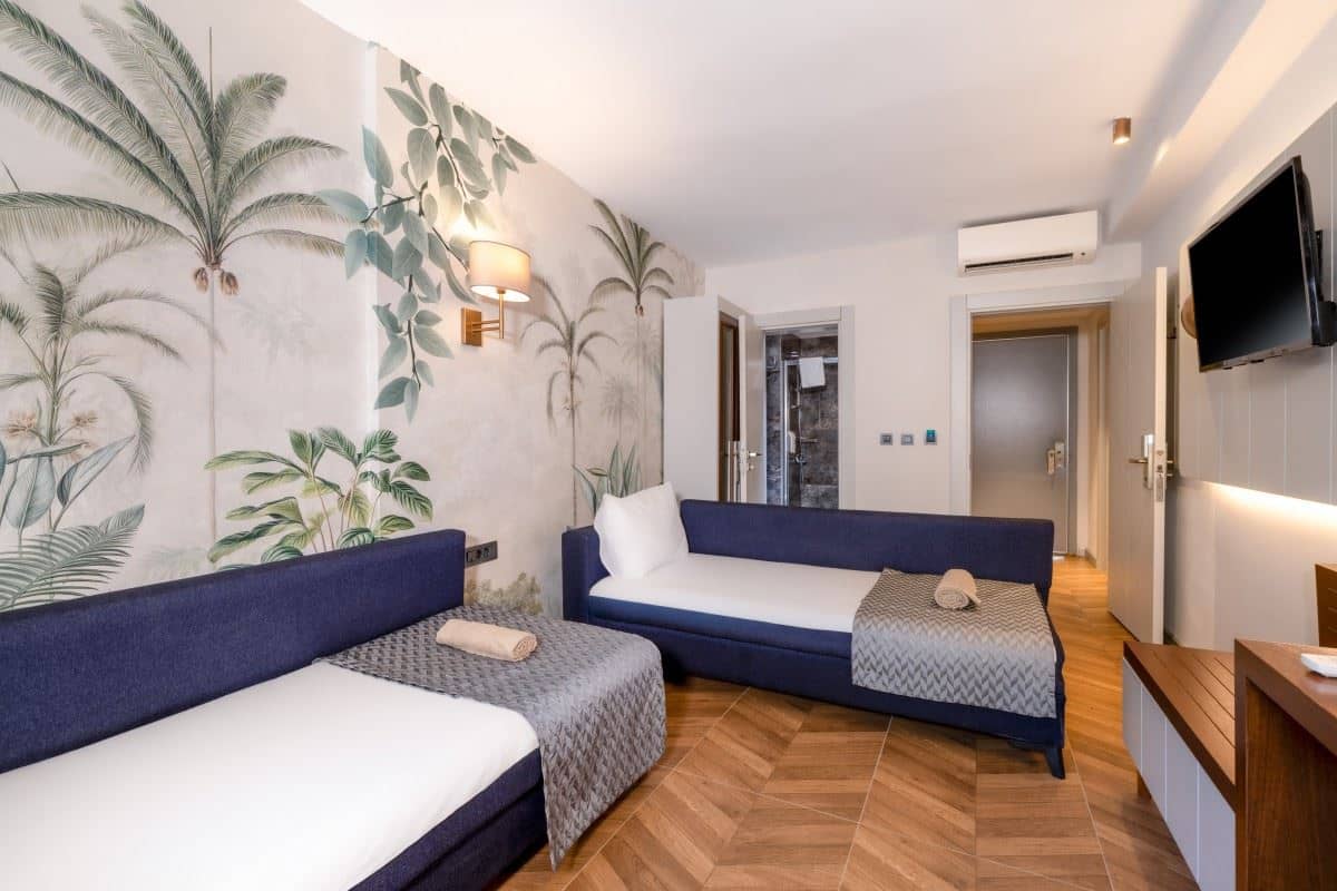 rooms-family-room