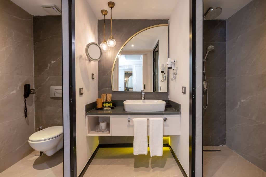 rooms-club-family-suite-swimup-sharing-pool