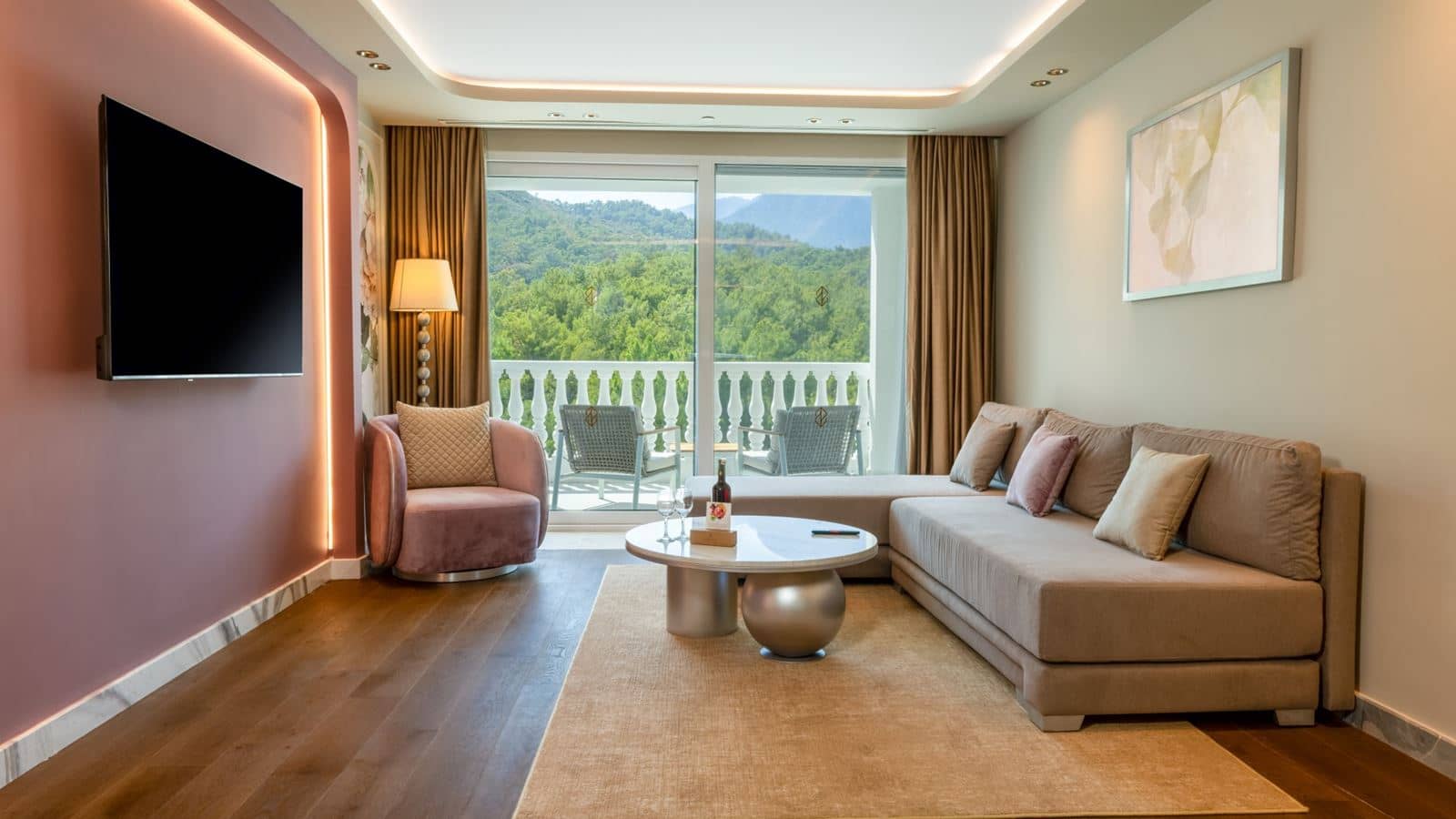 rooms-nido-family-suite-land-view-venezia-building-6th-floor