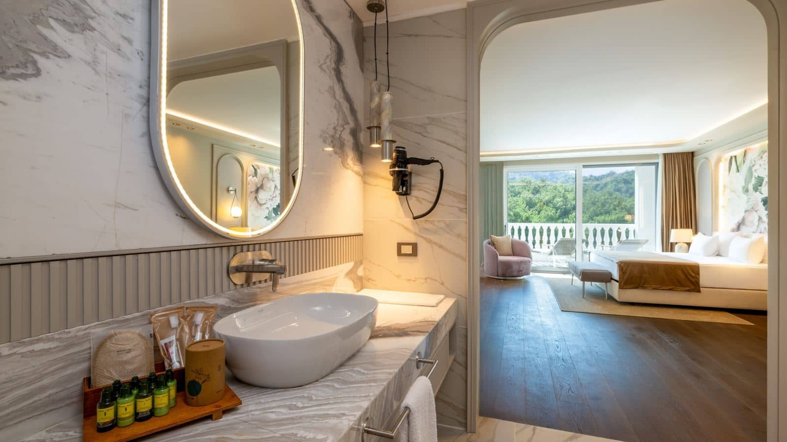 rooms-nido-family-suite-land-view-venezia-building-6th-floor
