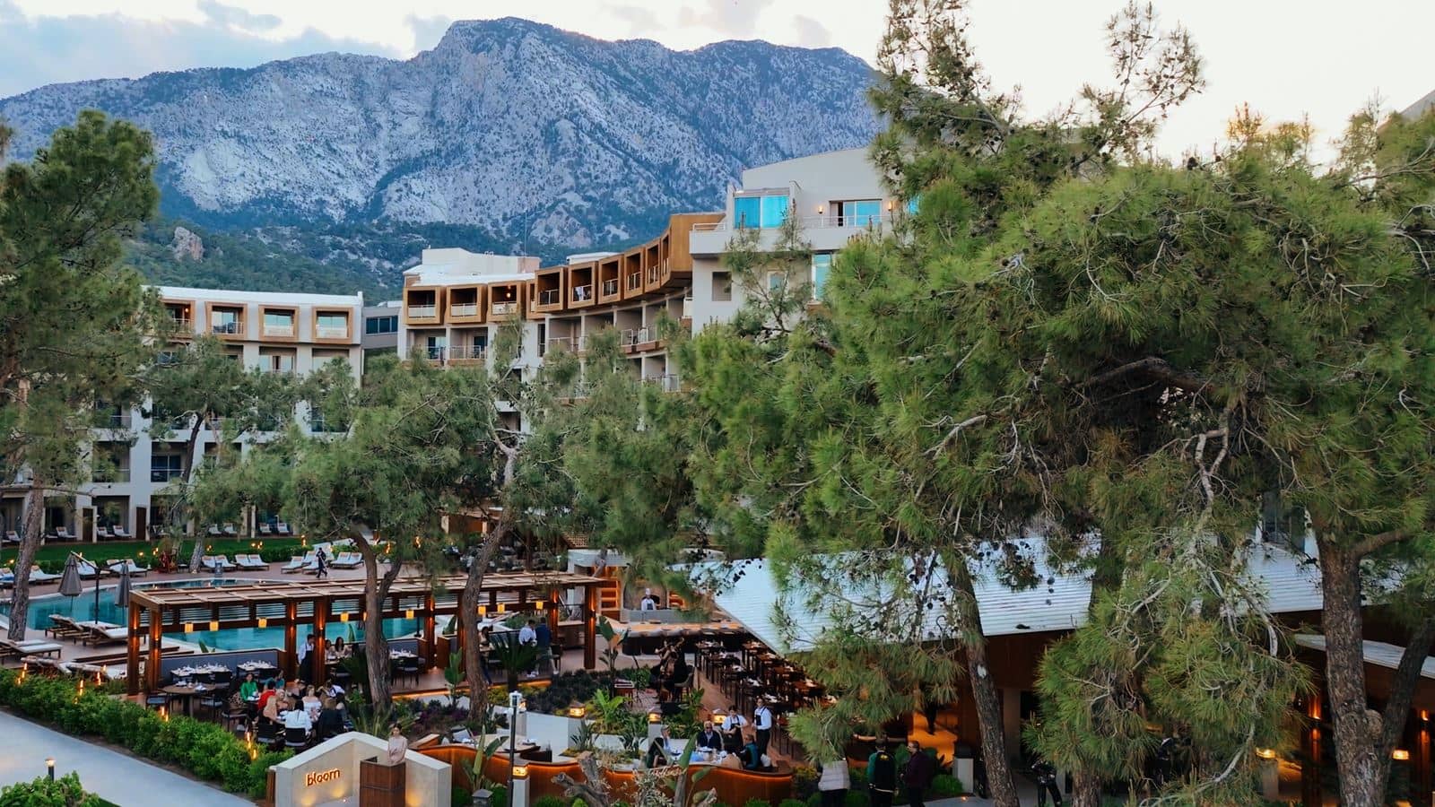 restaurants-bloom-â-la-carte-restaurant