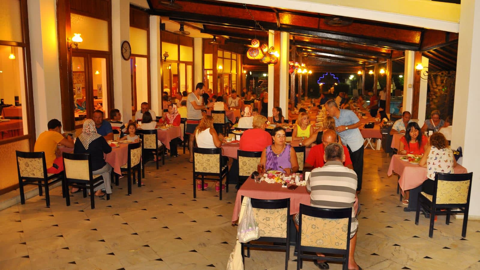 restaurants-main-restaurant
