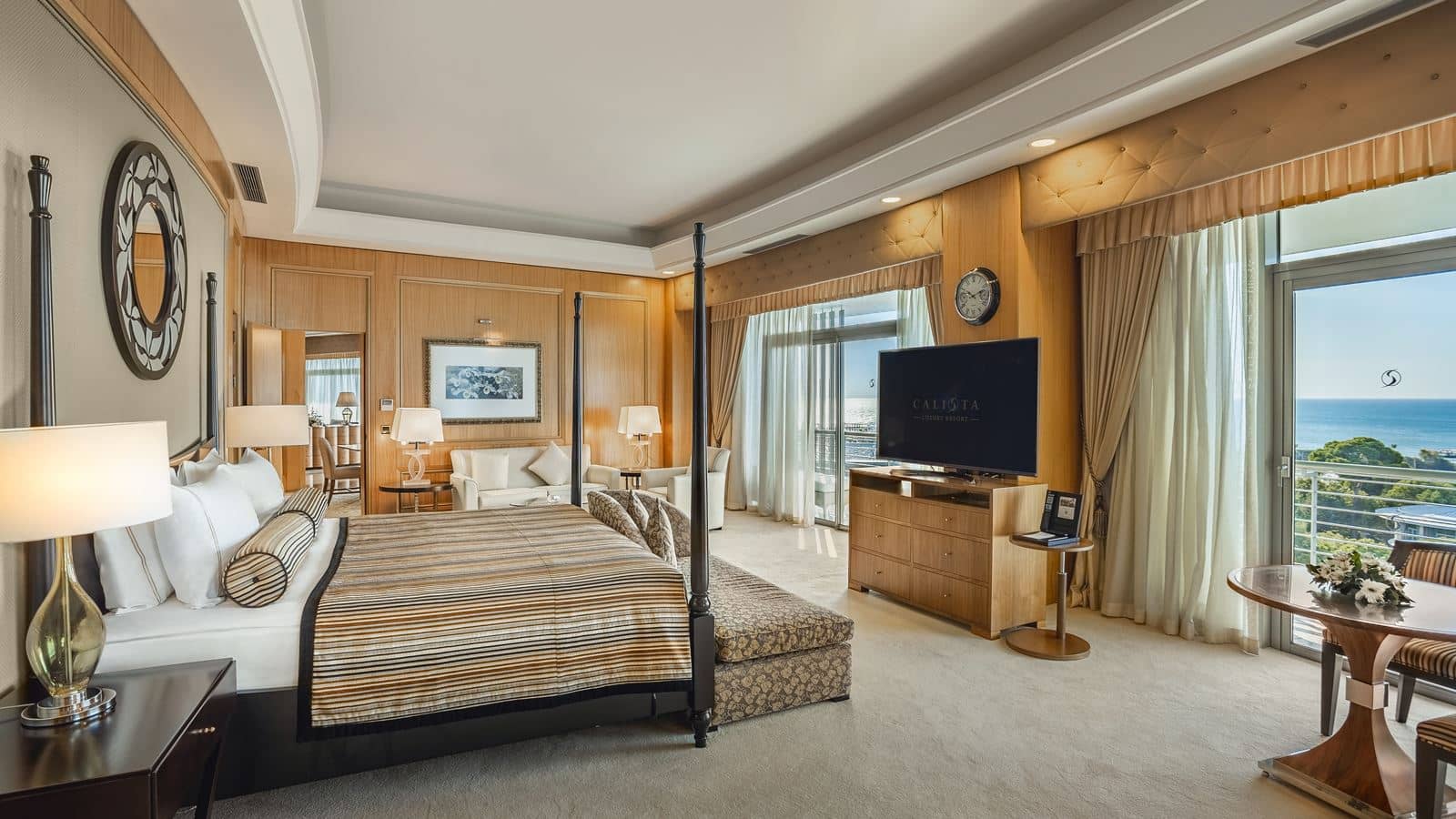 rooms-king-suite