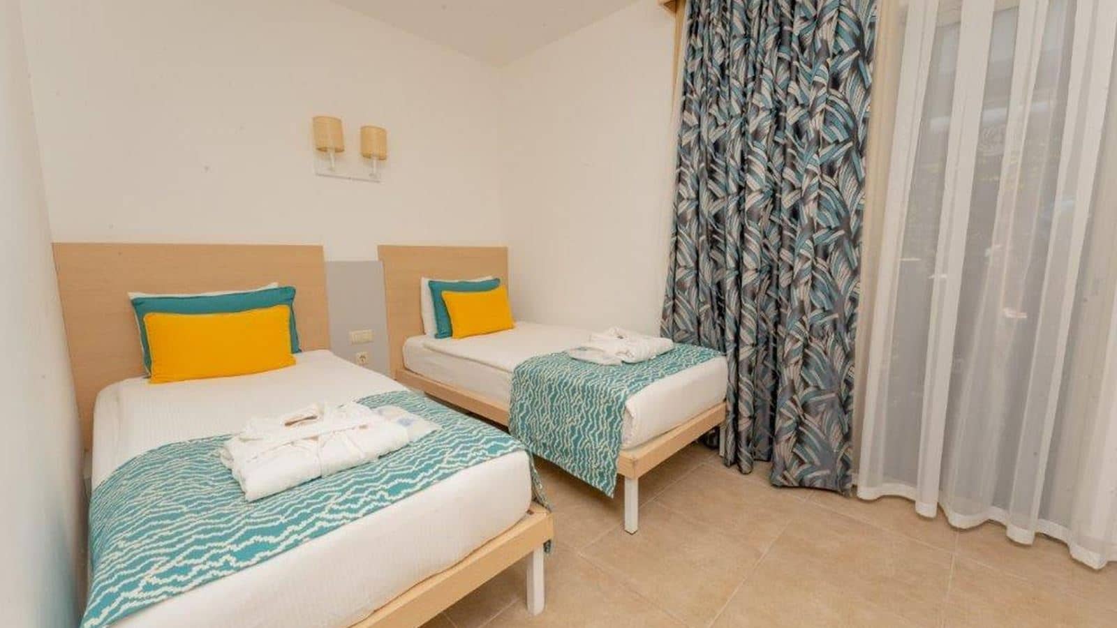 rooms-economy-room-land-view-type-a