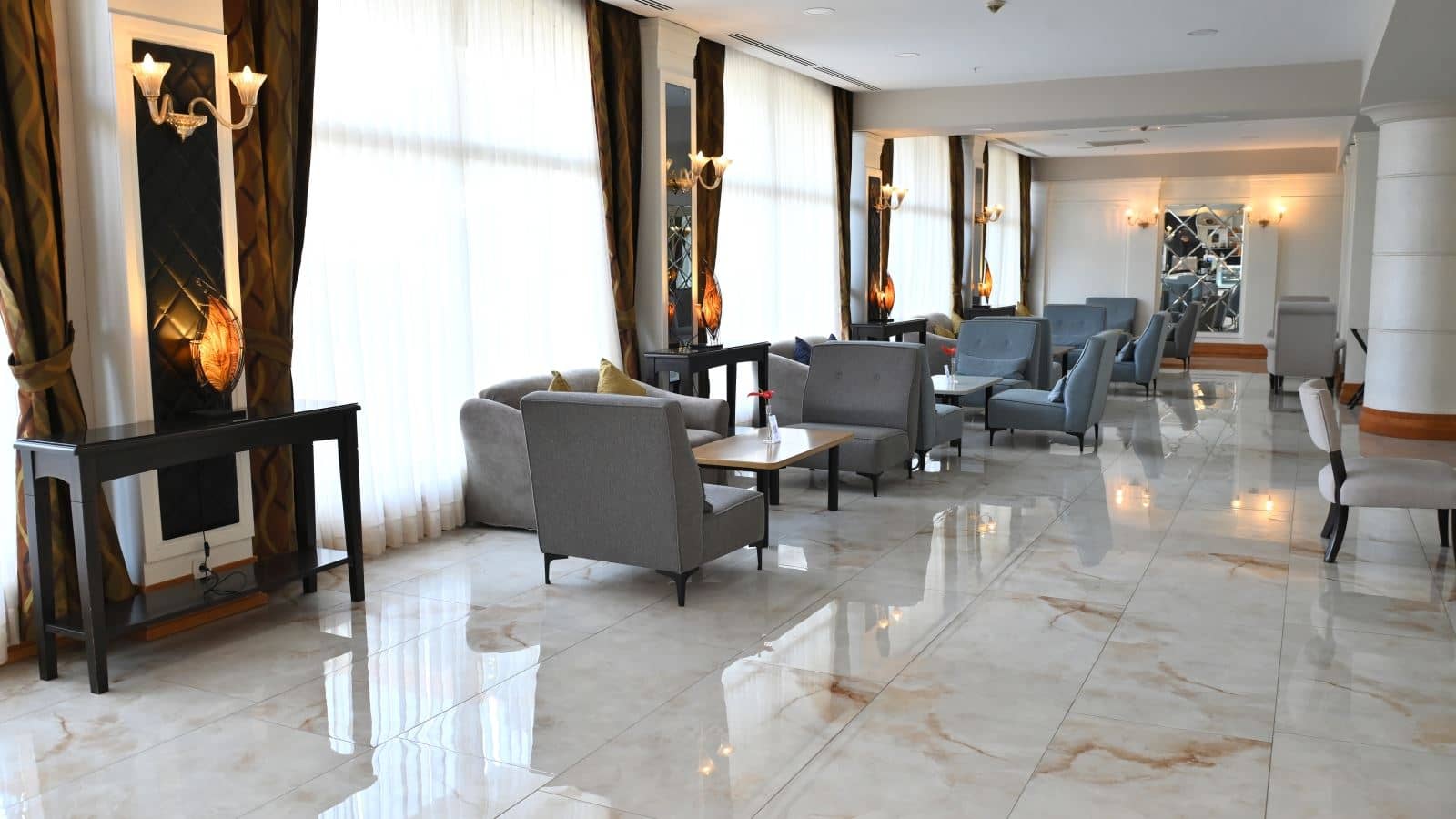 bars-lobby