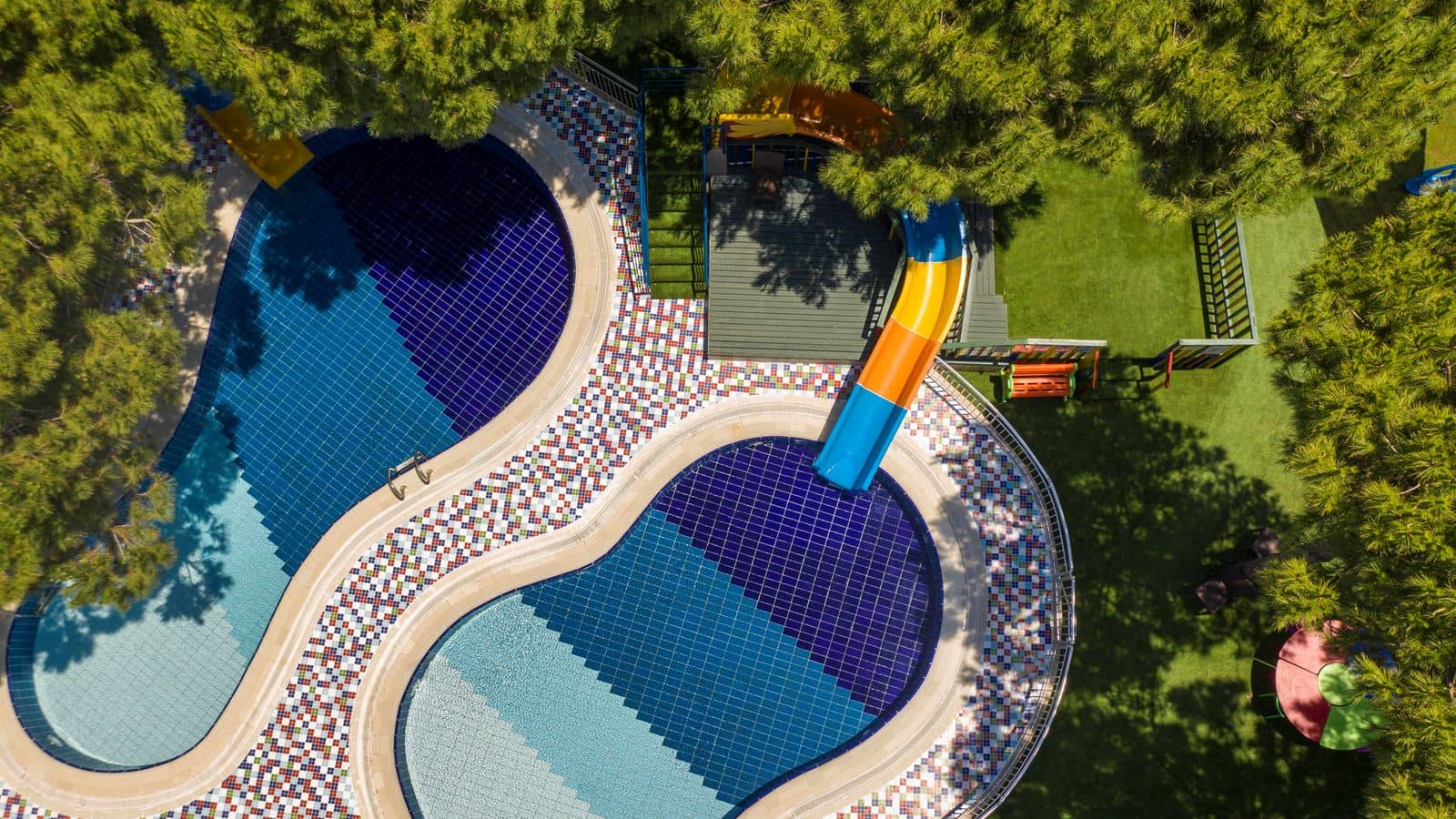 pools-outdoor-childrens-pool
