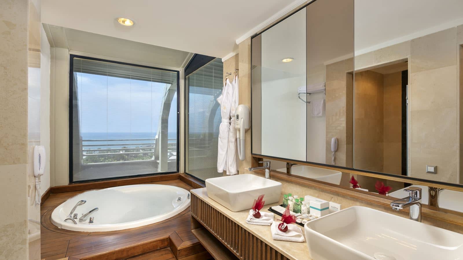 rooms-royal-suite