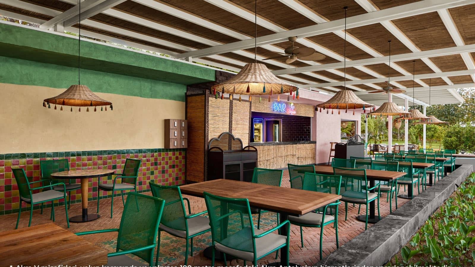 bars-pool-bar-at-akra-