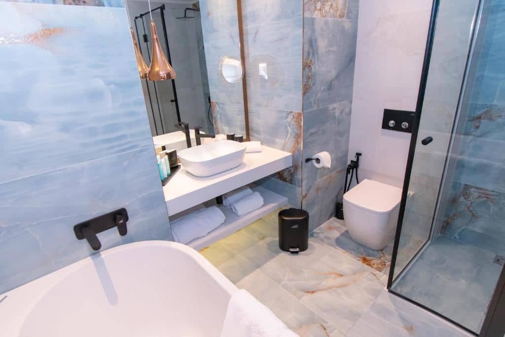 rooms-deluxe-room