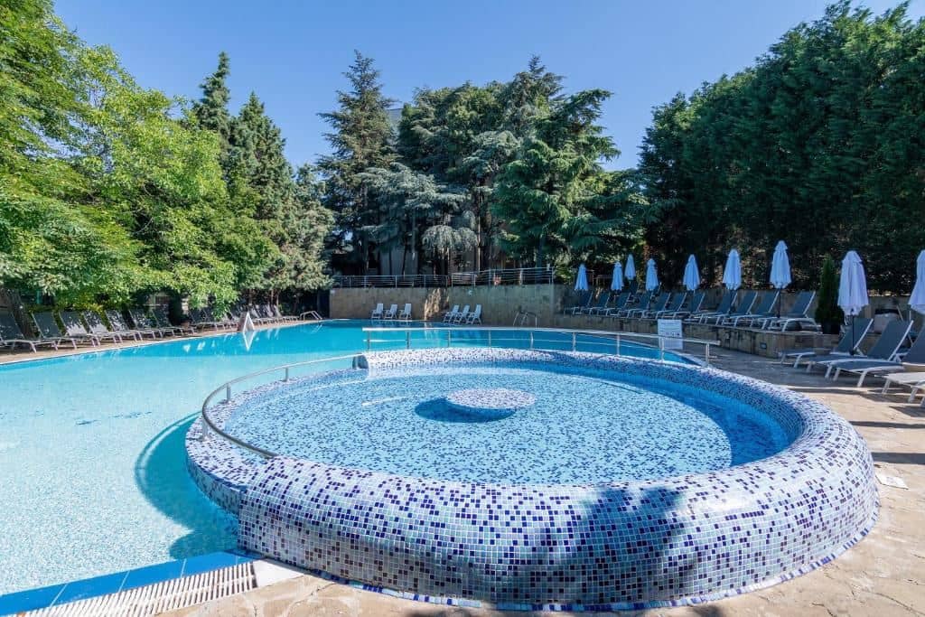 pools-pools