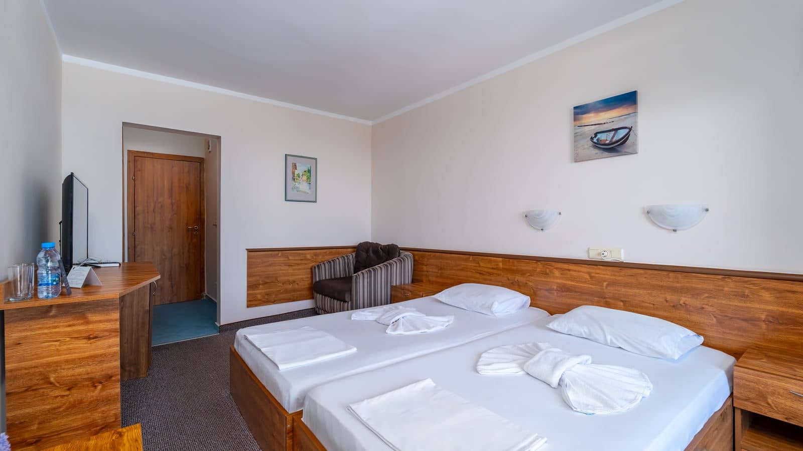 rooms-twin-room-sea-view