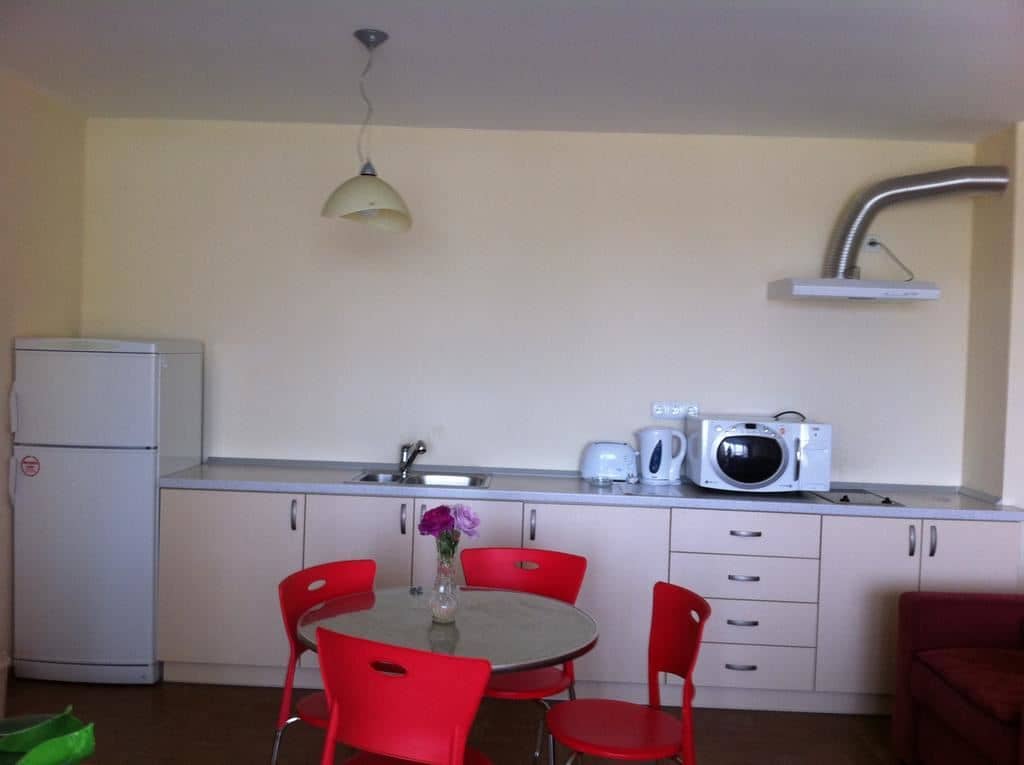 rooms-standard-apartment-balcony