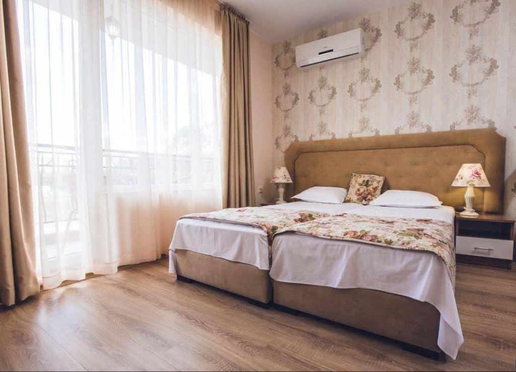 rooms-single-room