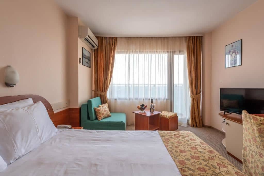 rooms-double-room-park-view